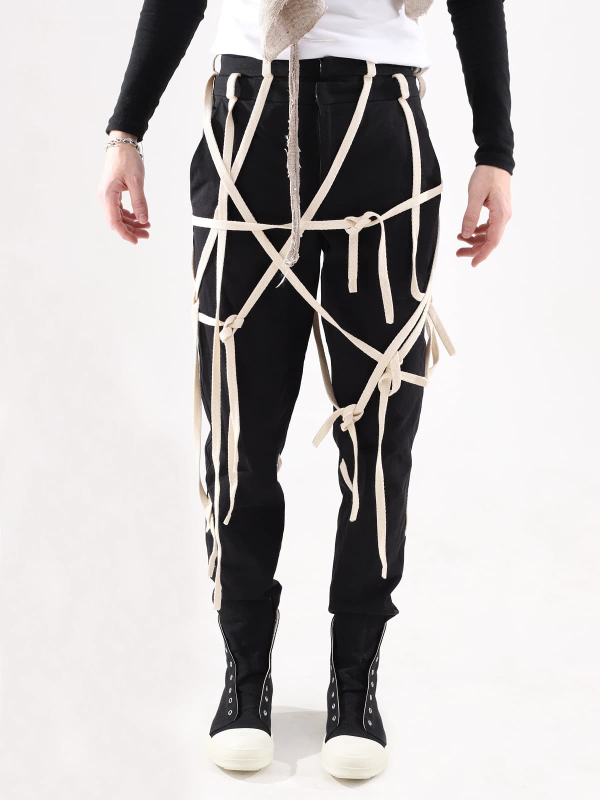 DAÉVON trousers 3