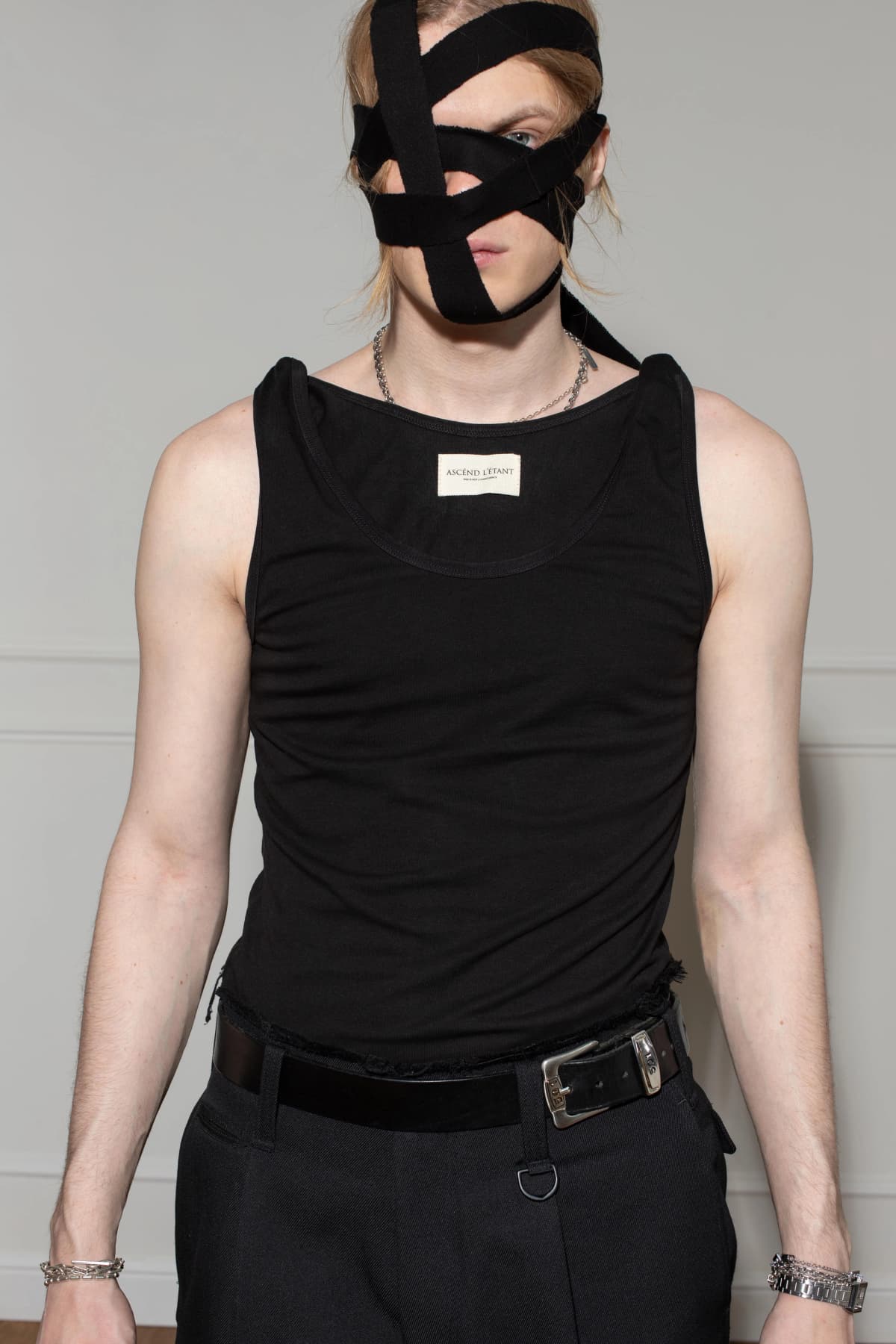 Display tank top 2