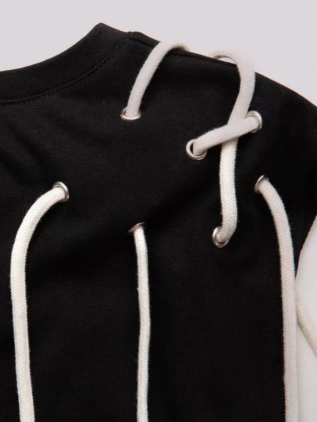 Éerie shirt 5