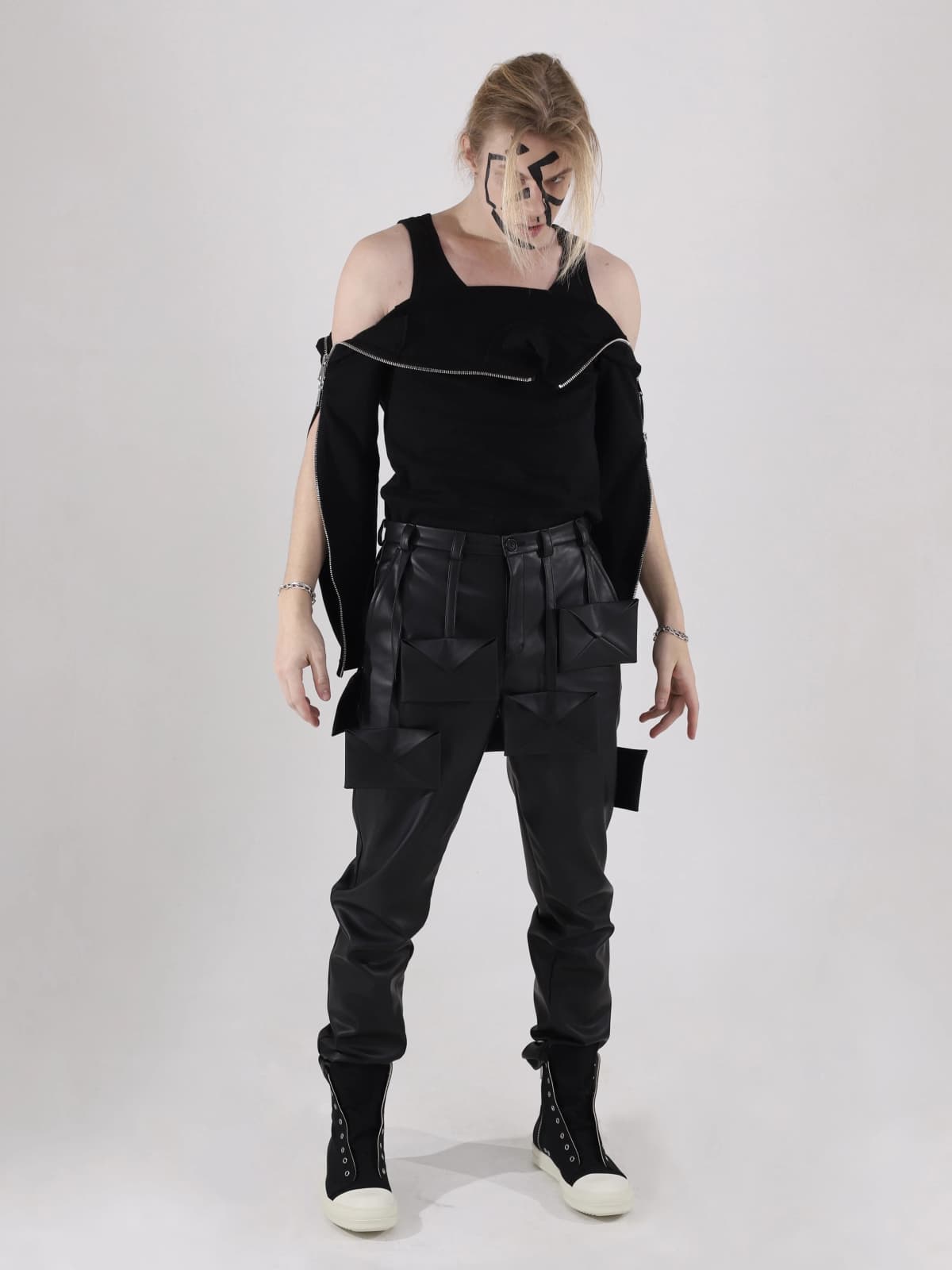 Hyde Turtleneck